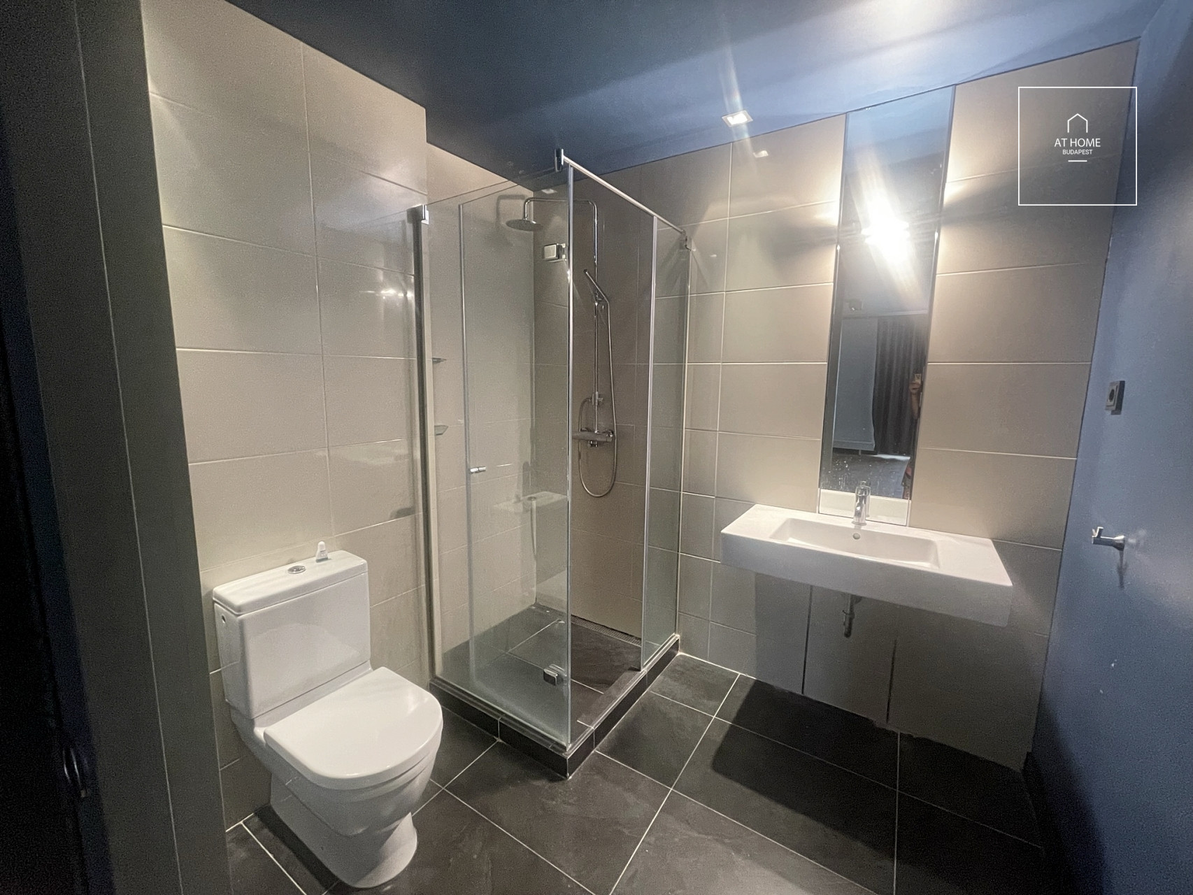 141 sqm duplex penthouse apartment in District V, near the Basilica