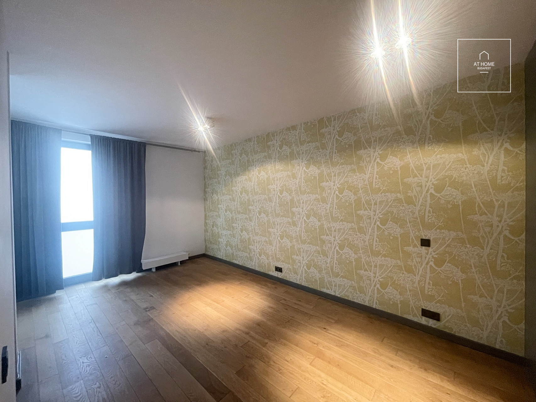141 sqm duplex penthouse apartment in District V, near the Basilica