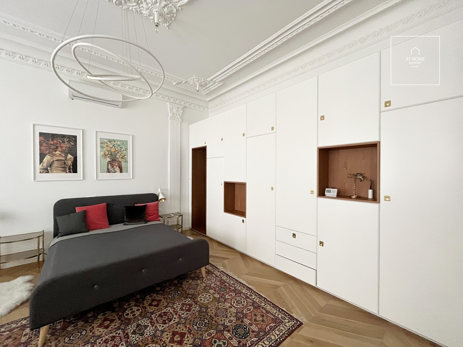 Renovated 2-bedroom classic-style apartment in District XIII, Újlipótváros