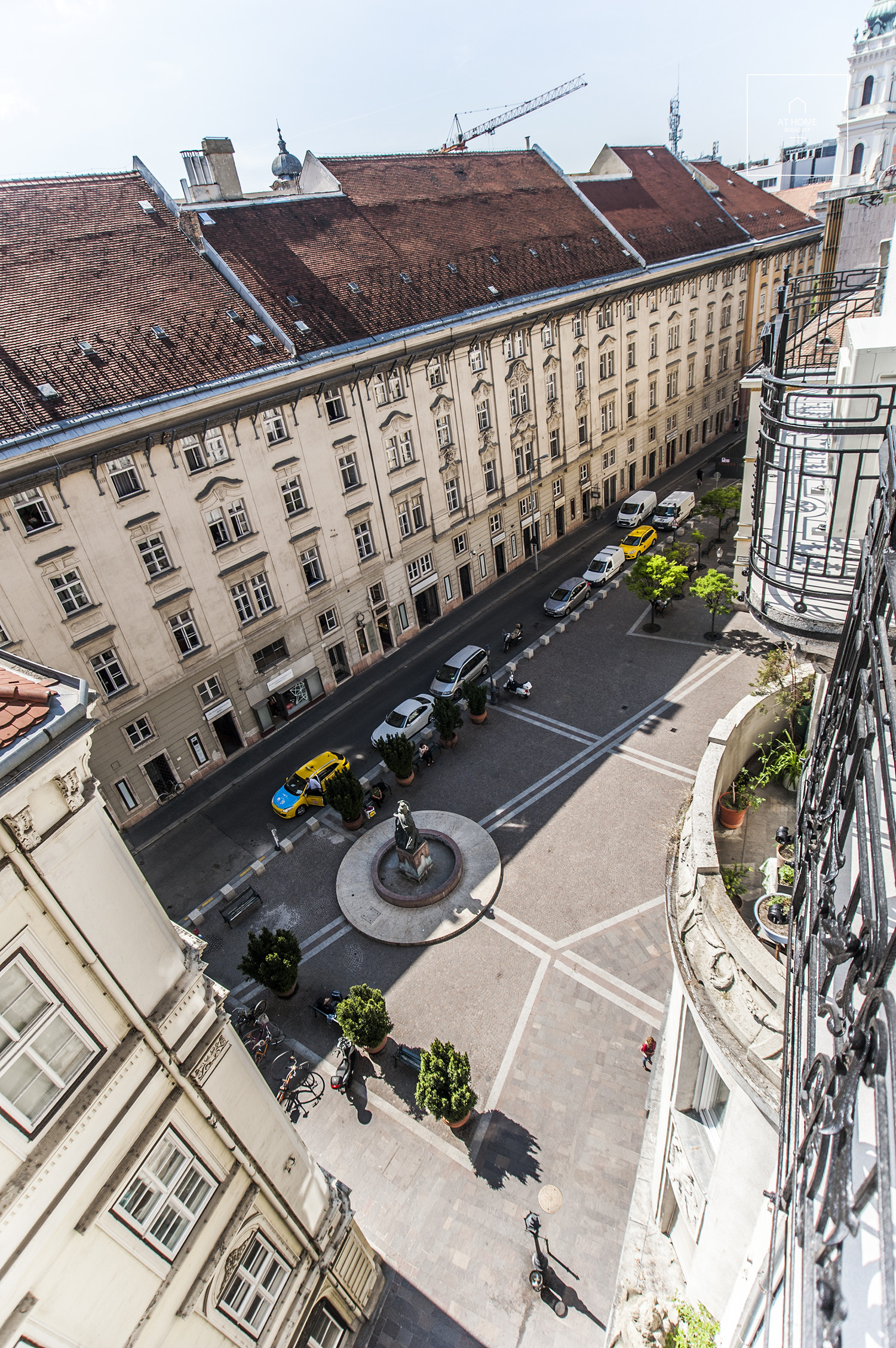 Sunny 122sqm panoramic apartment in District V, Downtown