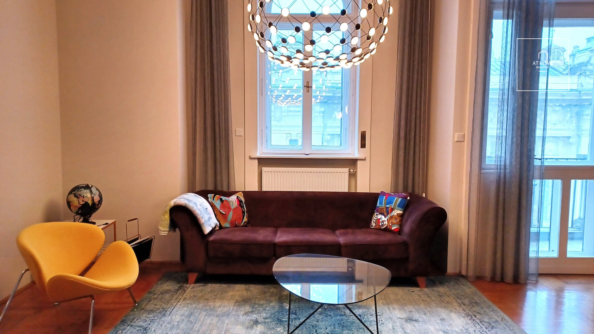 Two-bedroom premium apartment with panorama District 5, Budapest