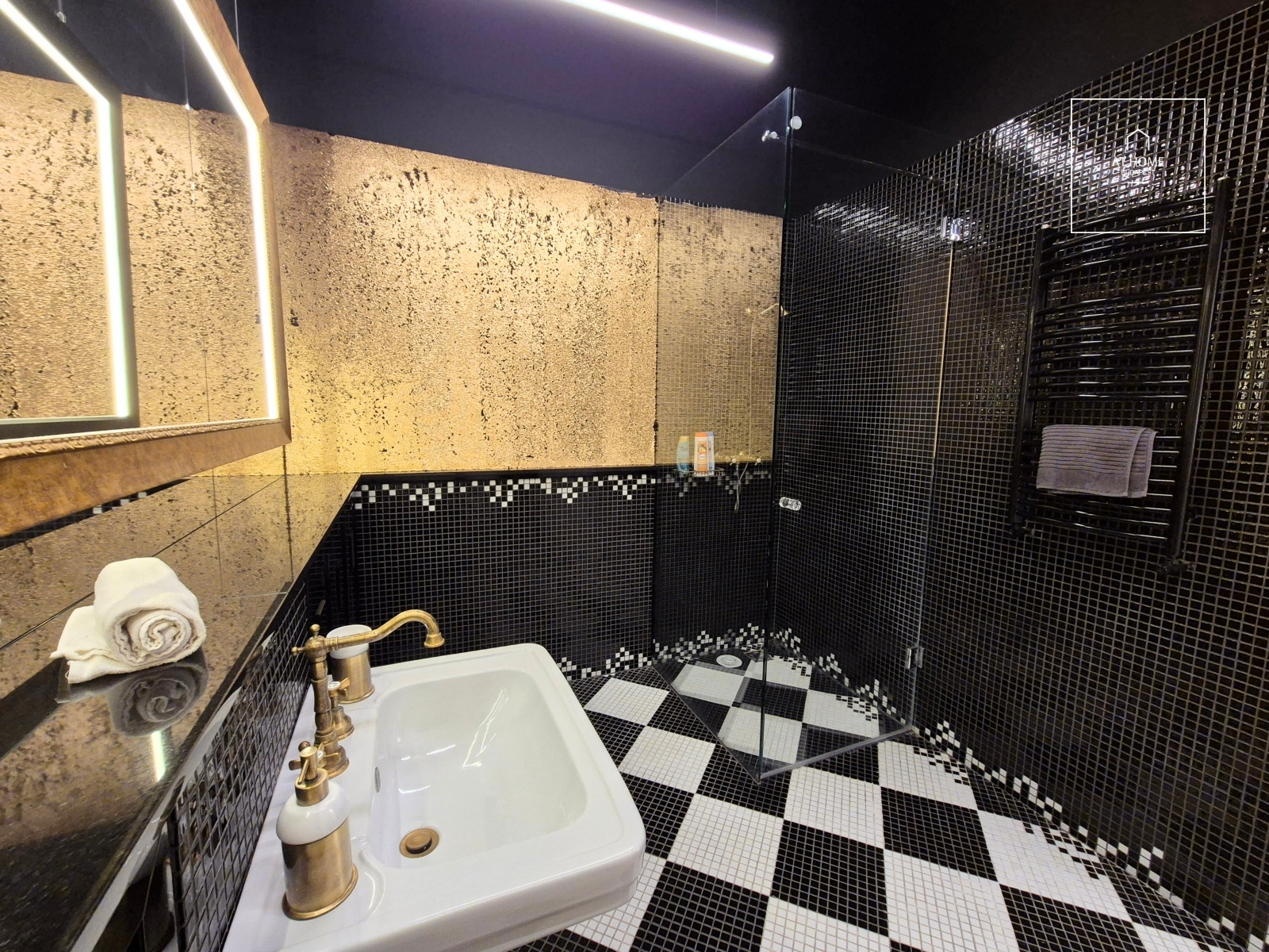 Two-bedroom premium apartment with panorama District 5, Budapest