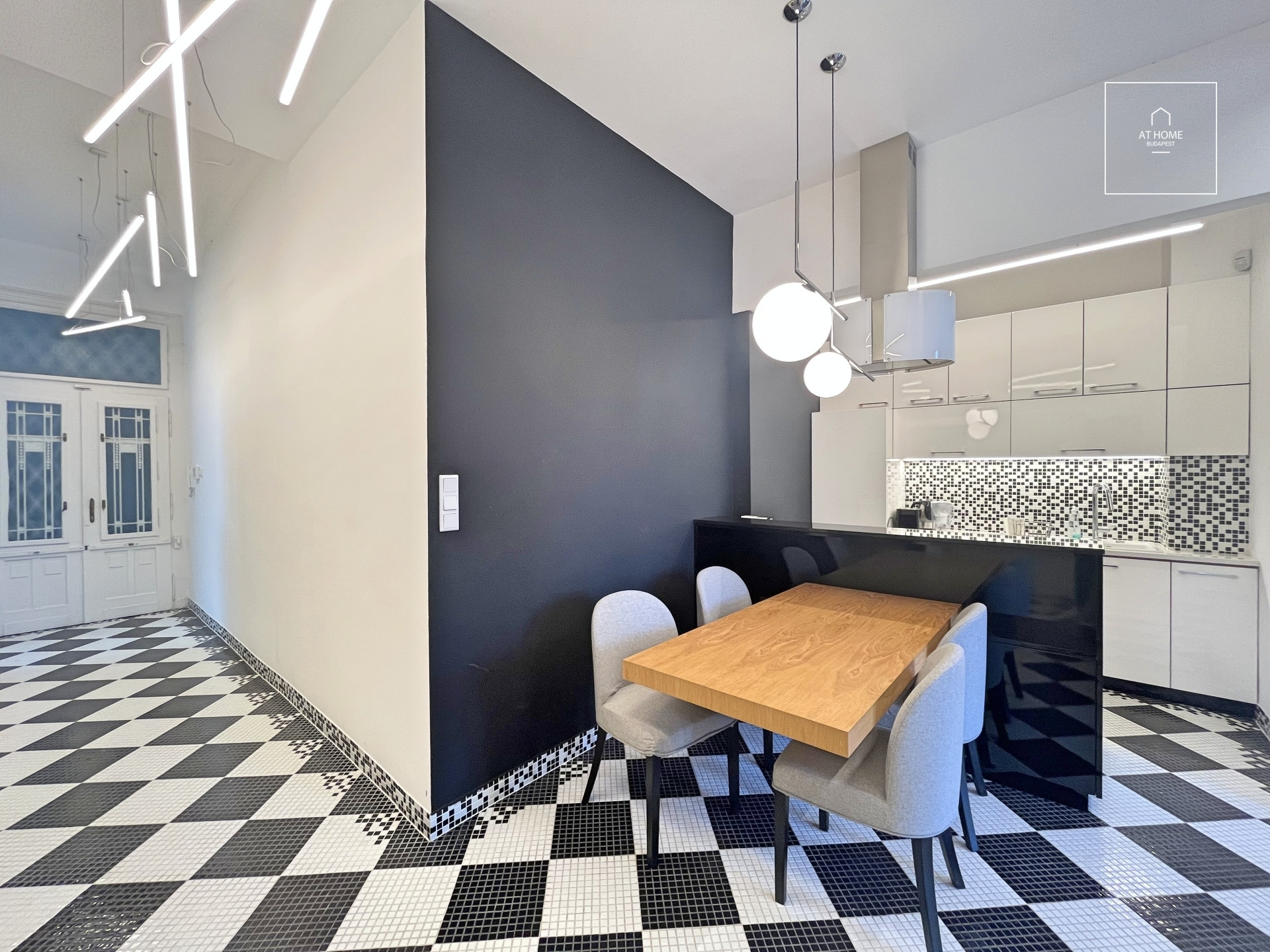 Two-bedroom premium apartment with panorama District 5, Budapest