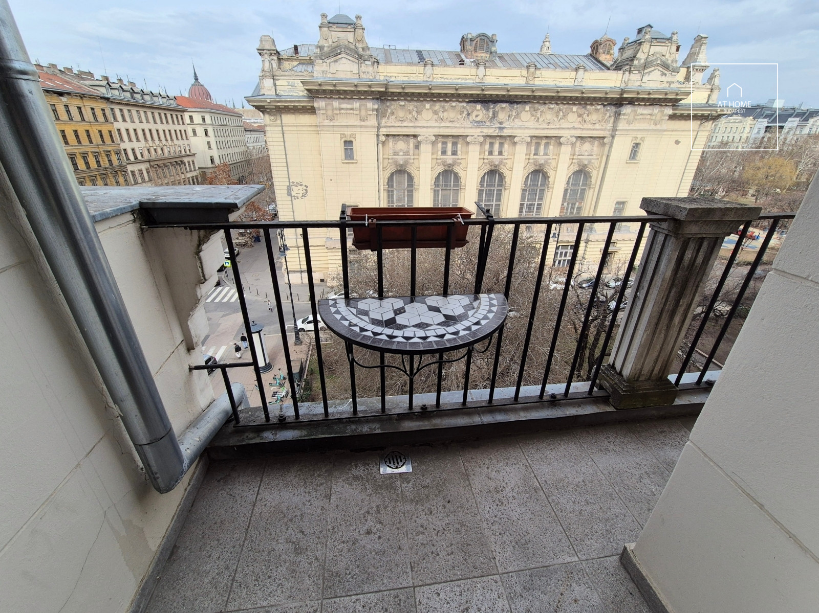 Two-bedroom premium apartment with panorama District 5, Budapest