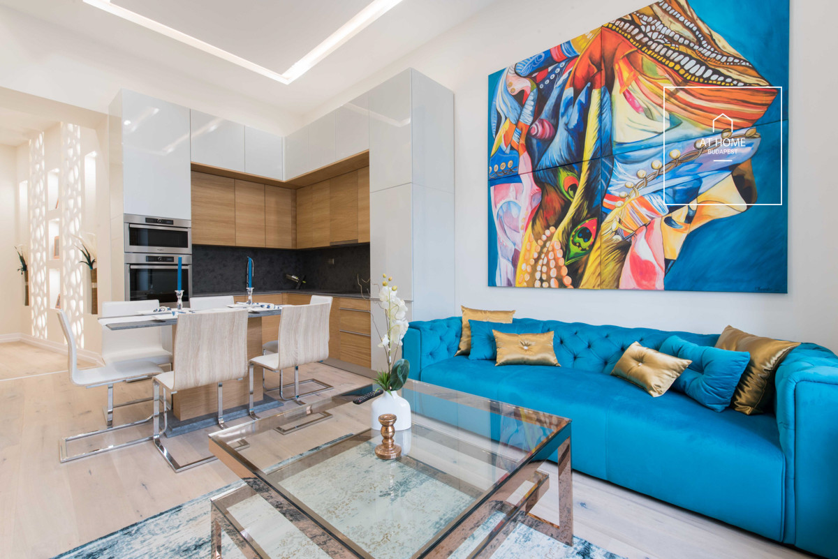 Premium apartment for sale in the heart of Budapest’s 5th district, in Lipótváros.