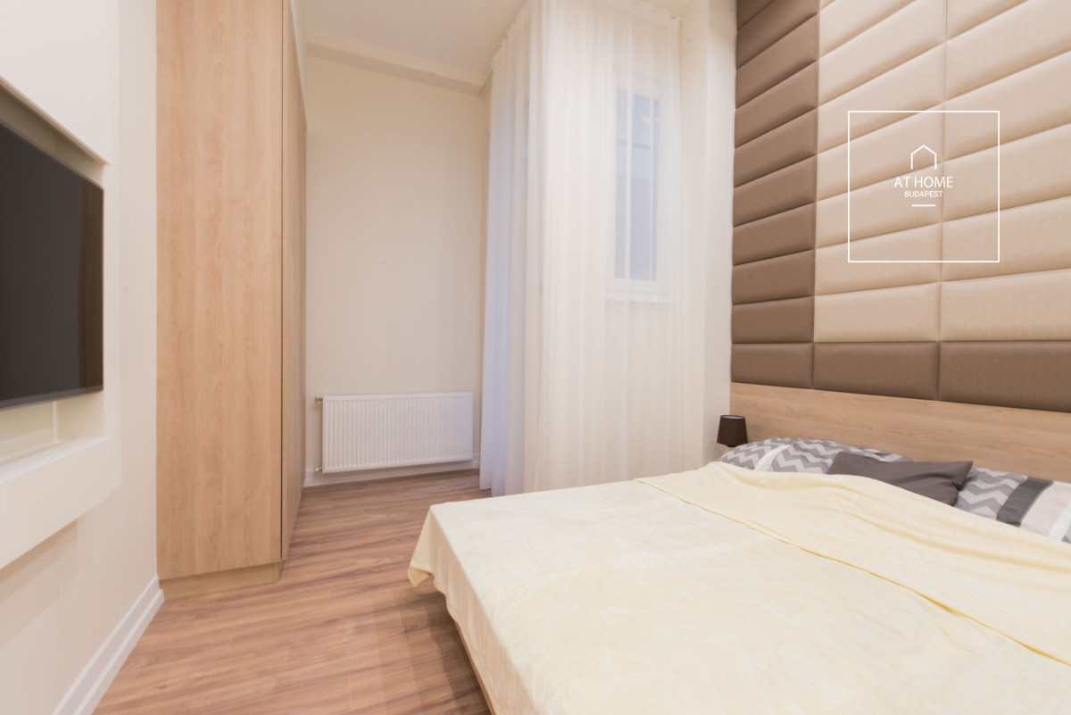 Premium apartment for sale in the heart of Budapest’s 5th district, in Lipótváros.