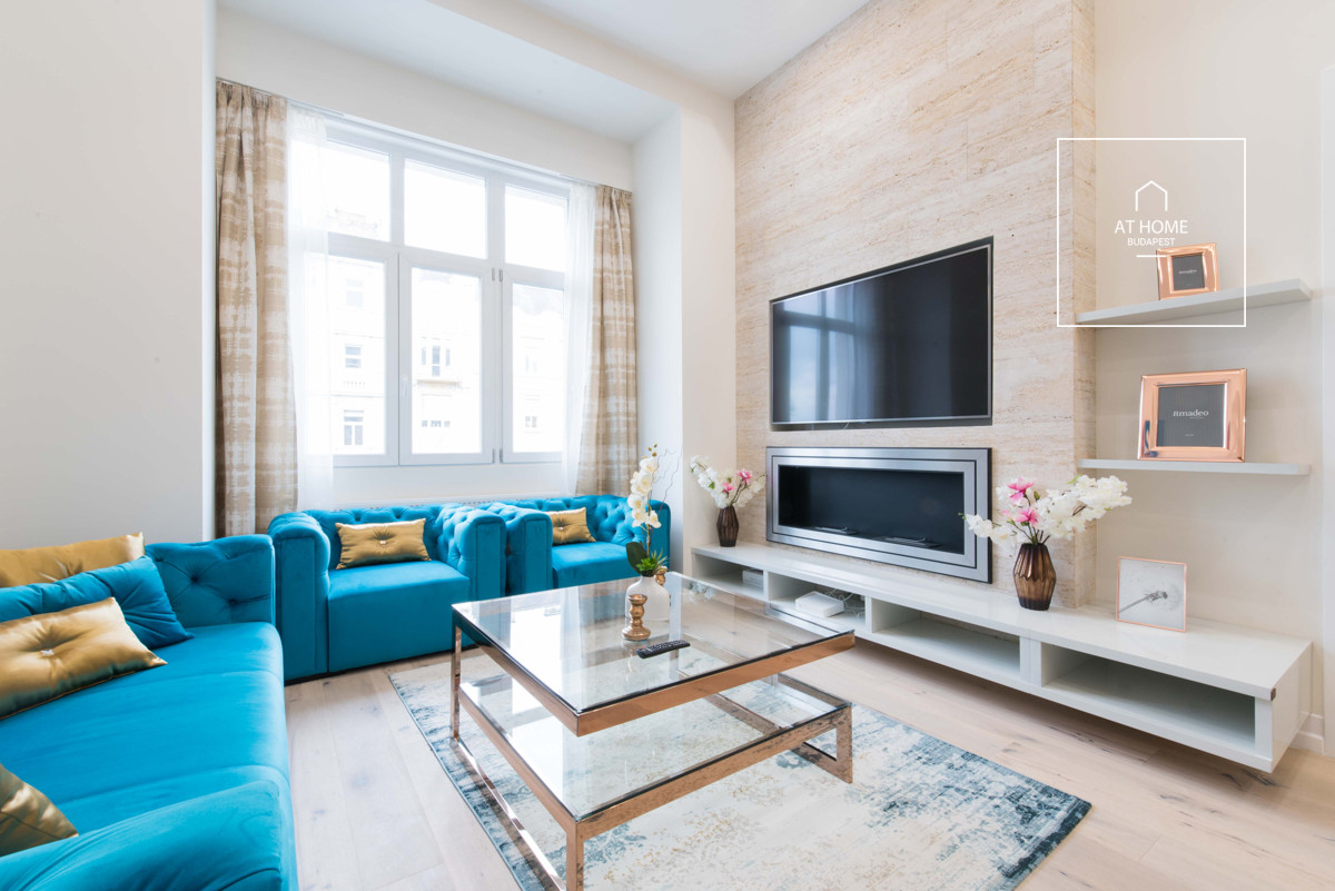 Premium apartment for sale in the heart of Budapest’s 5th district, in Lipótváros.
