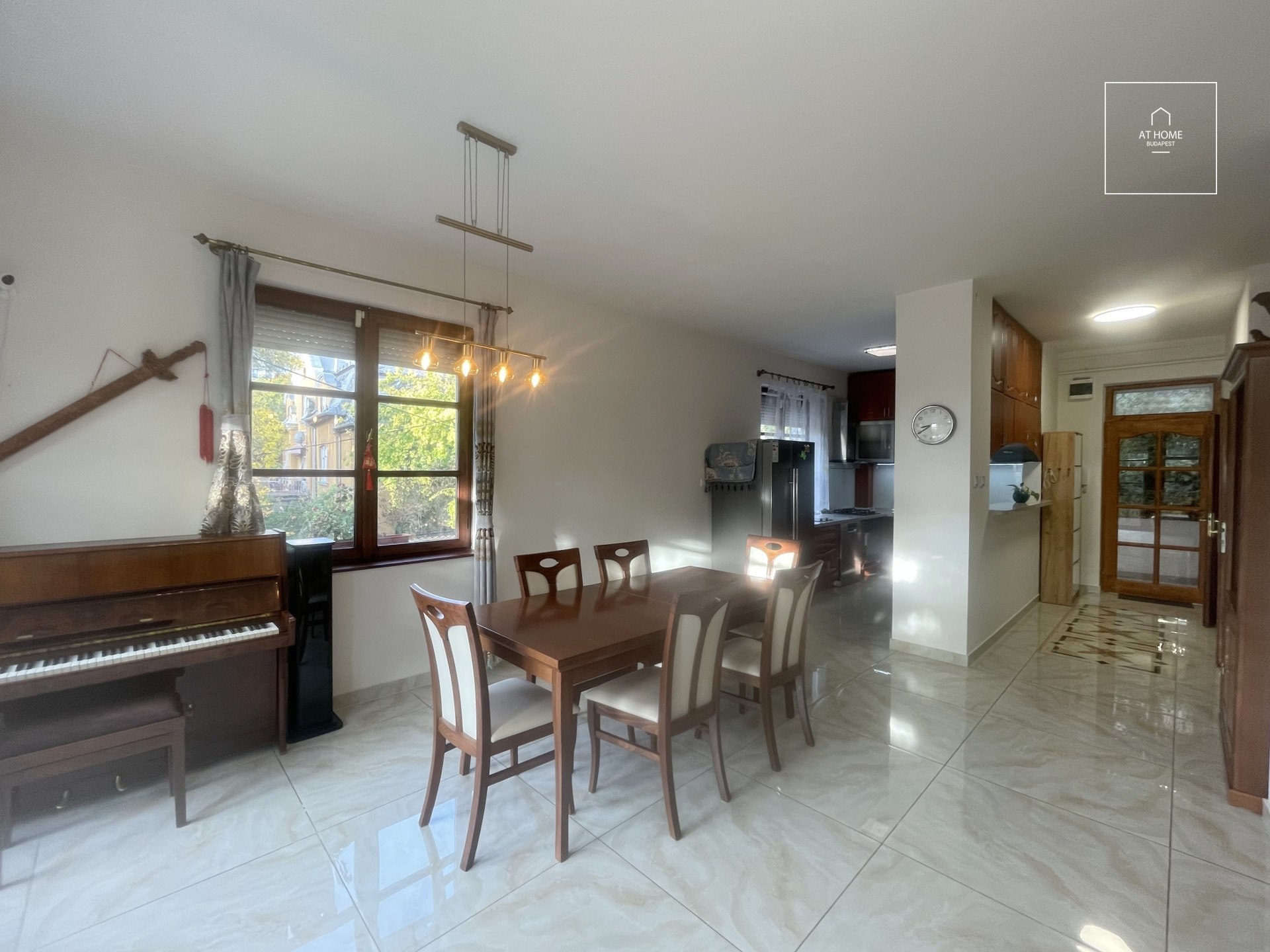 Panoramic 268 sqm four-level terraced house in the 2nd district