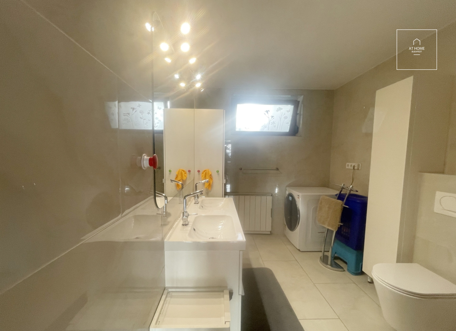 Panoramic 268 sqm four-level terraced house in the 2nd district