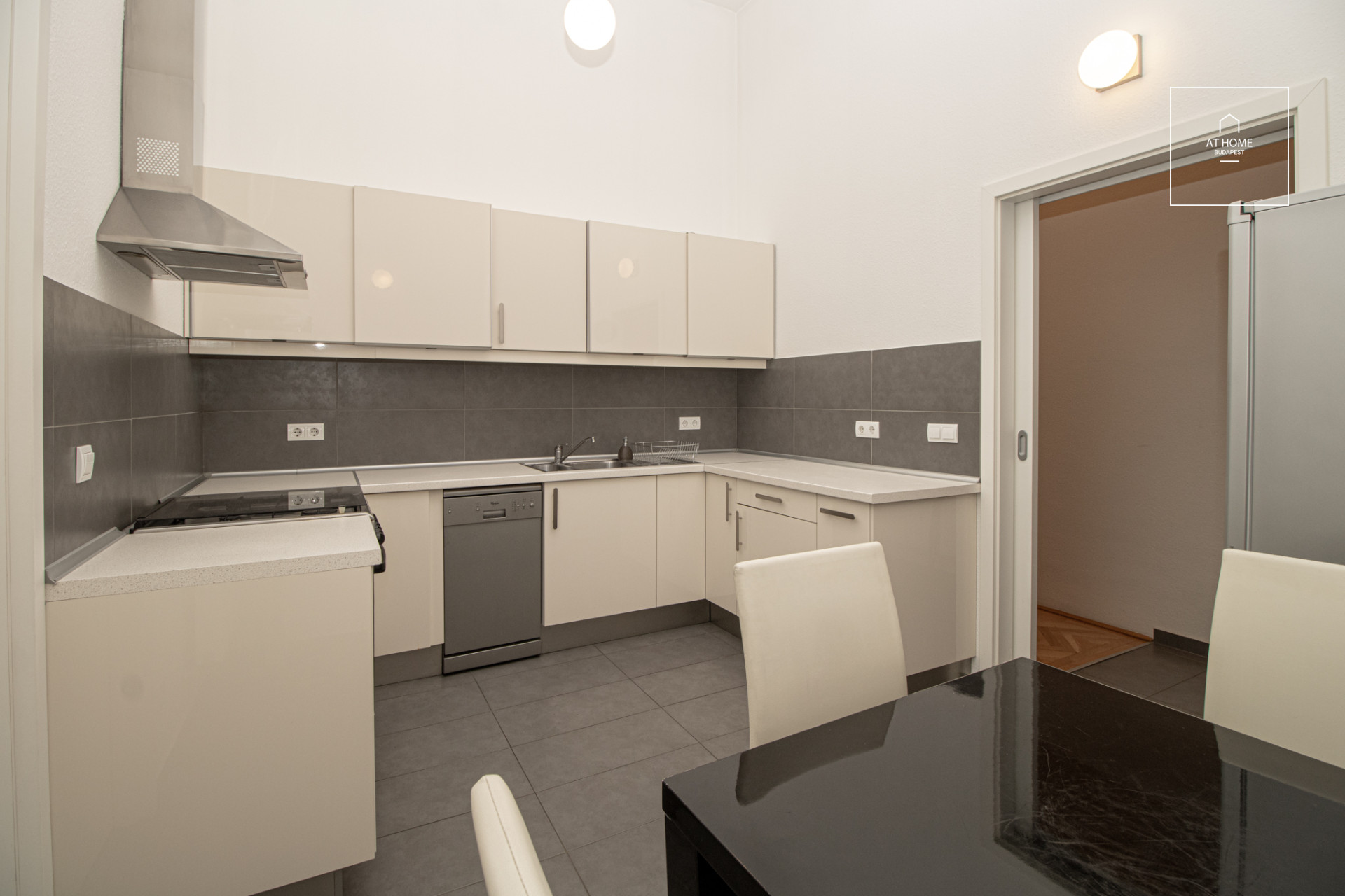 Refurbished premium apartment for rent Budapest V. district, Belváros