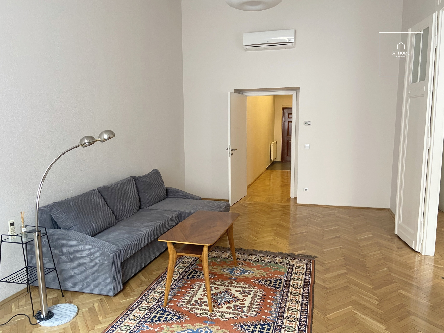 Refurbished premium apartment for rent Budapest V. district, Belváros
