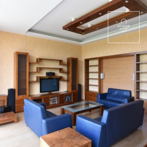 Ground-floor, 150 sqm luxury apartment with garden access in a residential complex in District XII