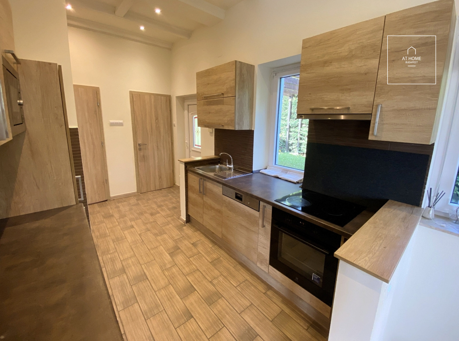 Önálló családi ház kiadó Budapest II. kerület Pálvölgy