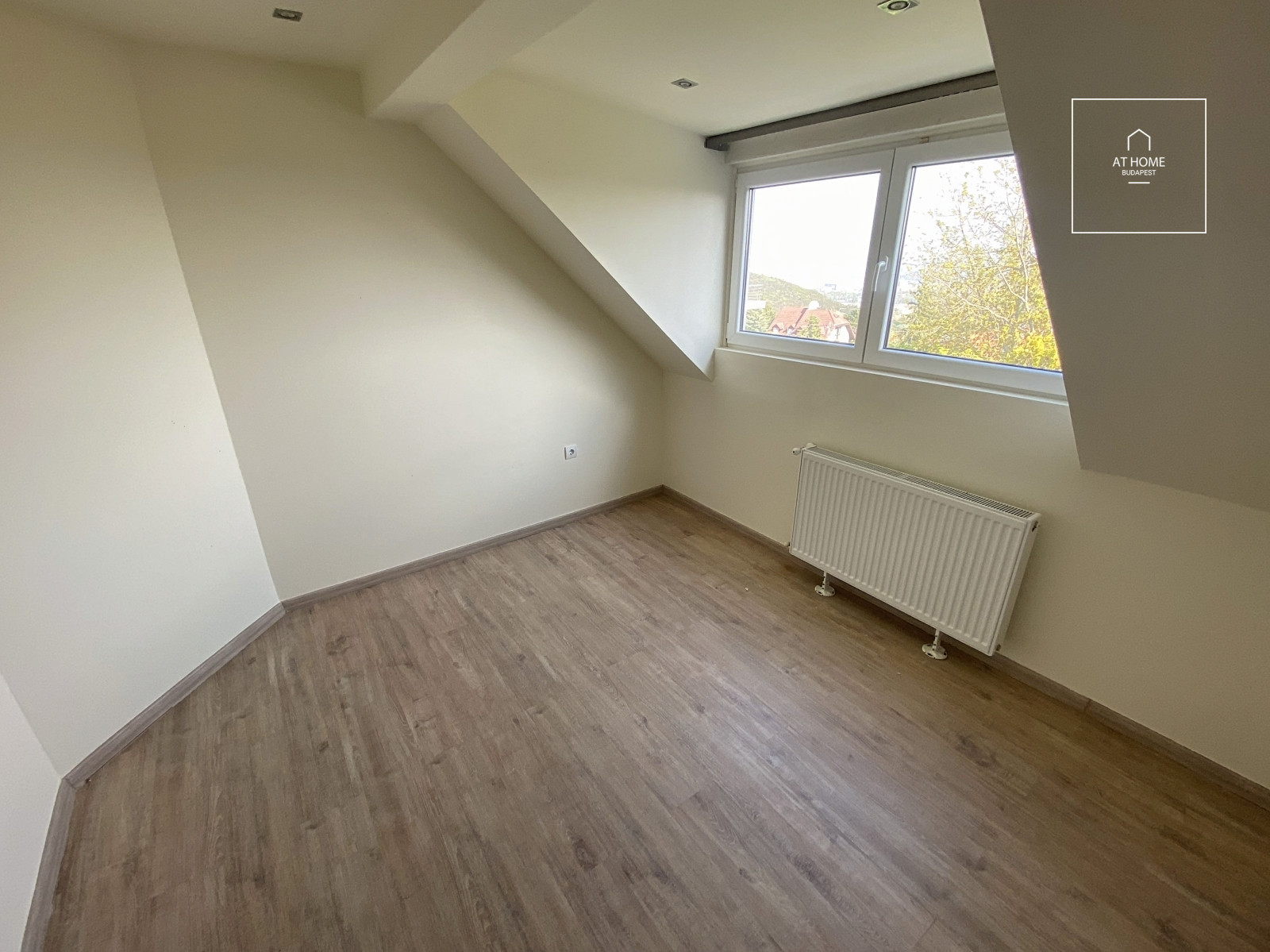 Detached family house for rent Budapest II. district Pálvölgy