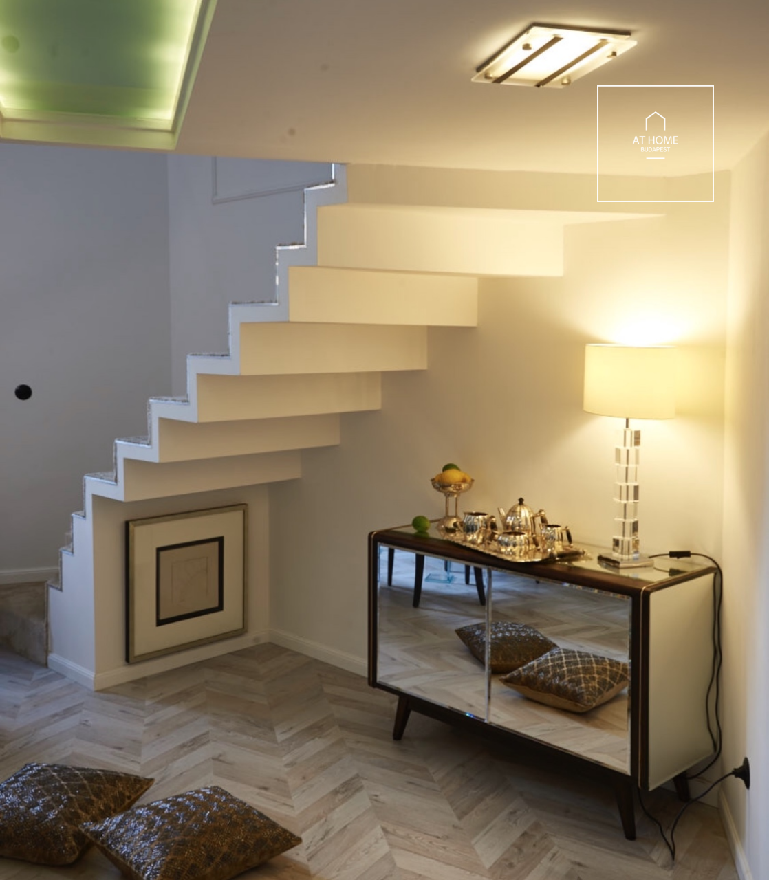 Beautiful 2-Bedroom Luxurious Apartment in District VI, Terézváros