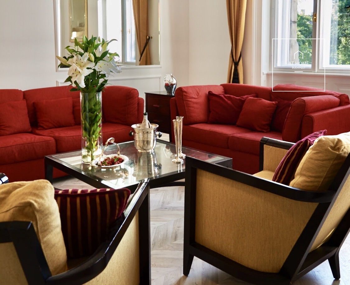 Beautiful 2-Bedroom Luxurious Apartment in District VI, Terézváros