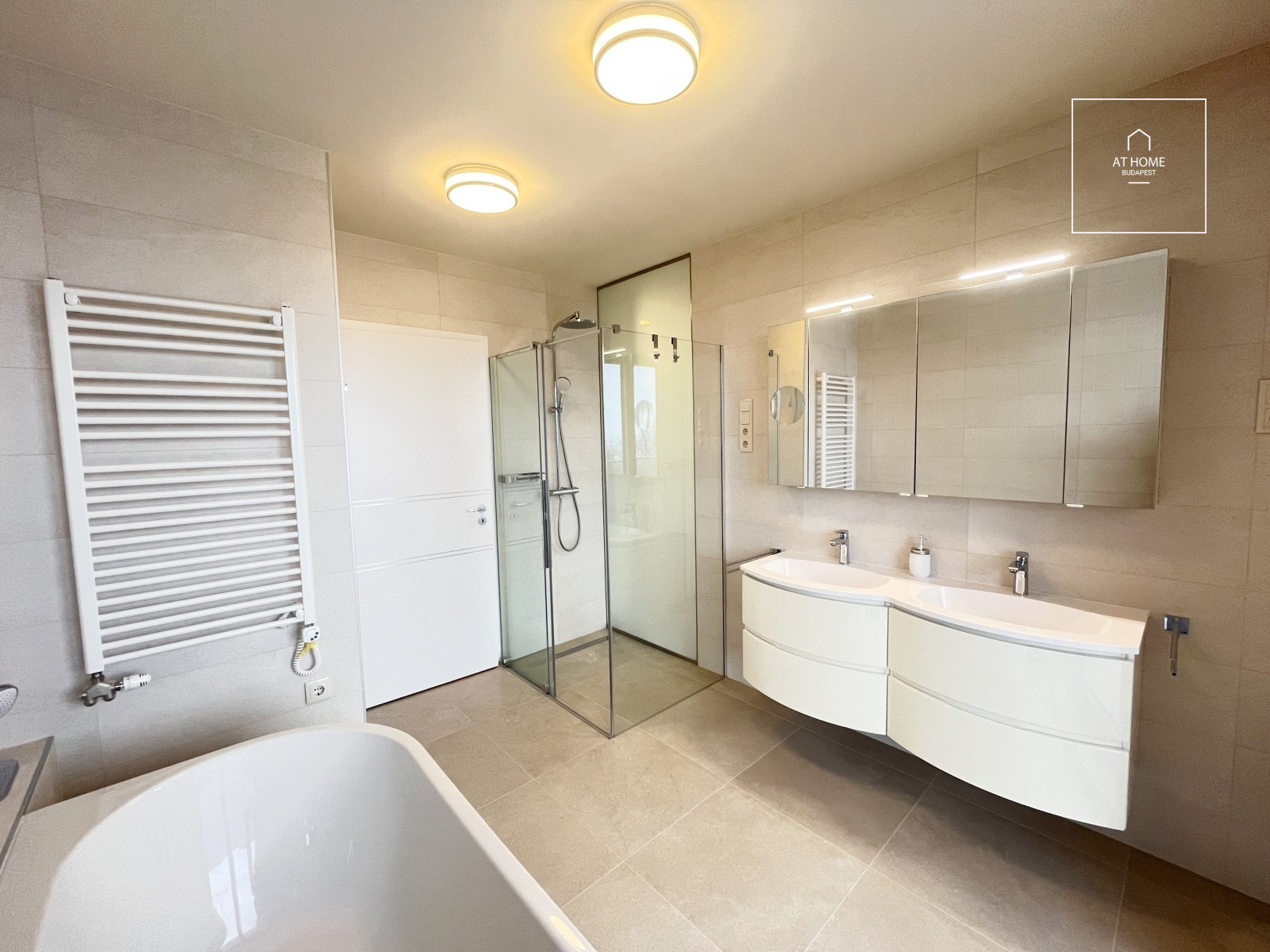 Newly built 182 sqm three-story semi-detached house with a 500 sqm garden in Budapest’s 3rd District, Táborhegy