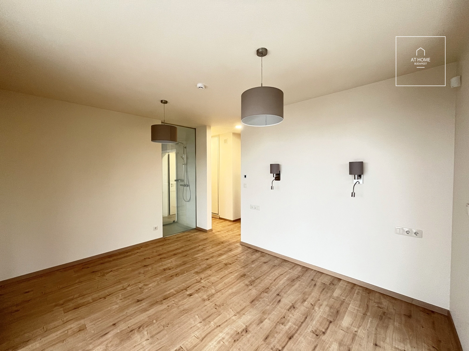 Newly built 182 sqm three-story semi-detached house with a 500 sqm garden in Budapest’s 3rd District, Táborhegy