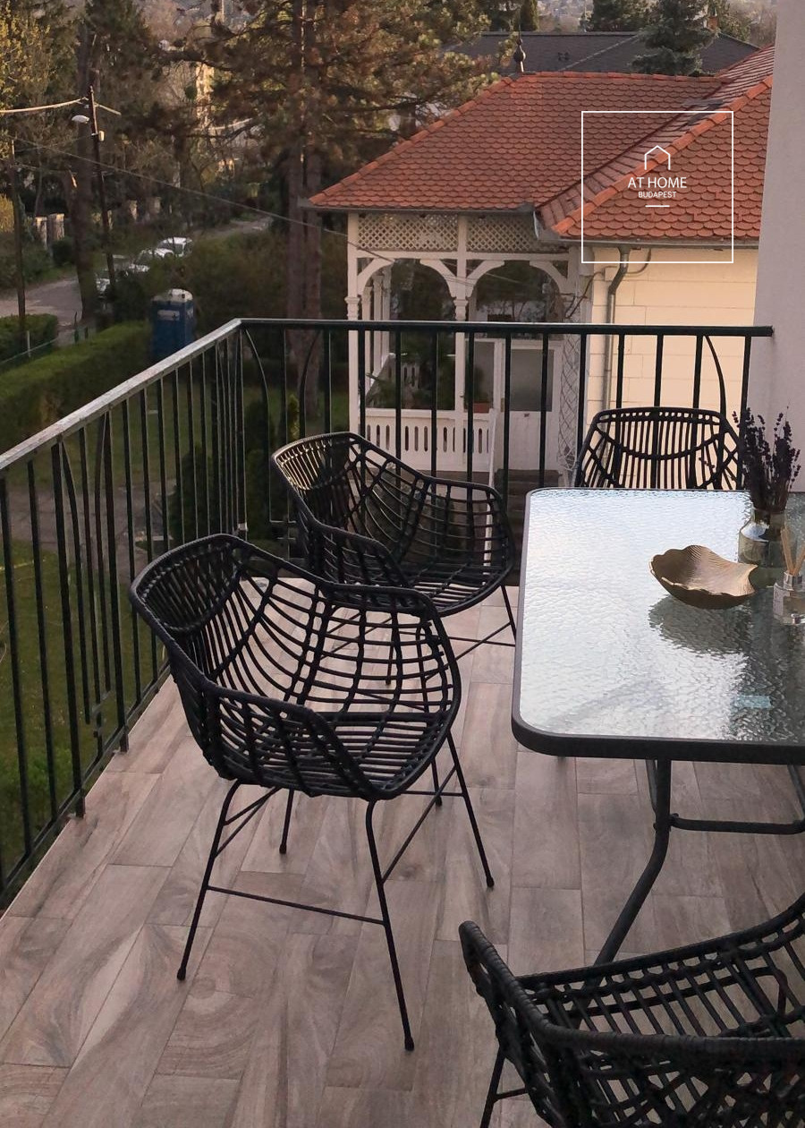 Refurbished beautiful 3-bedroom apartment for rent in Budapest II. district