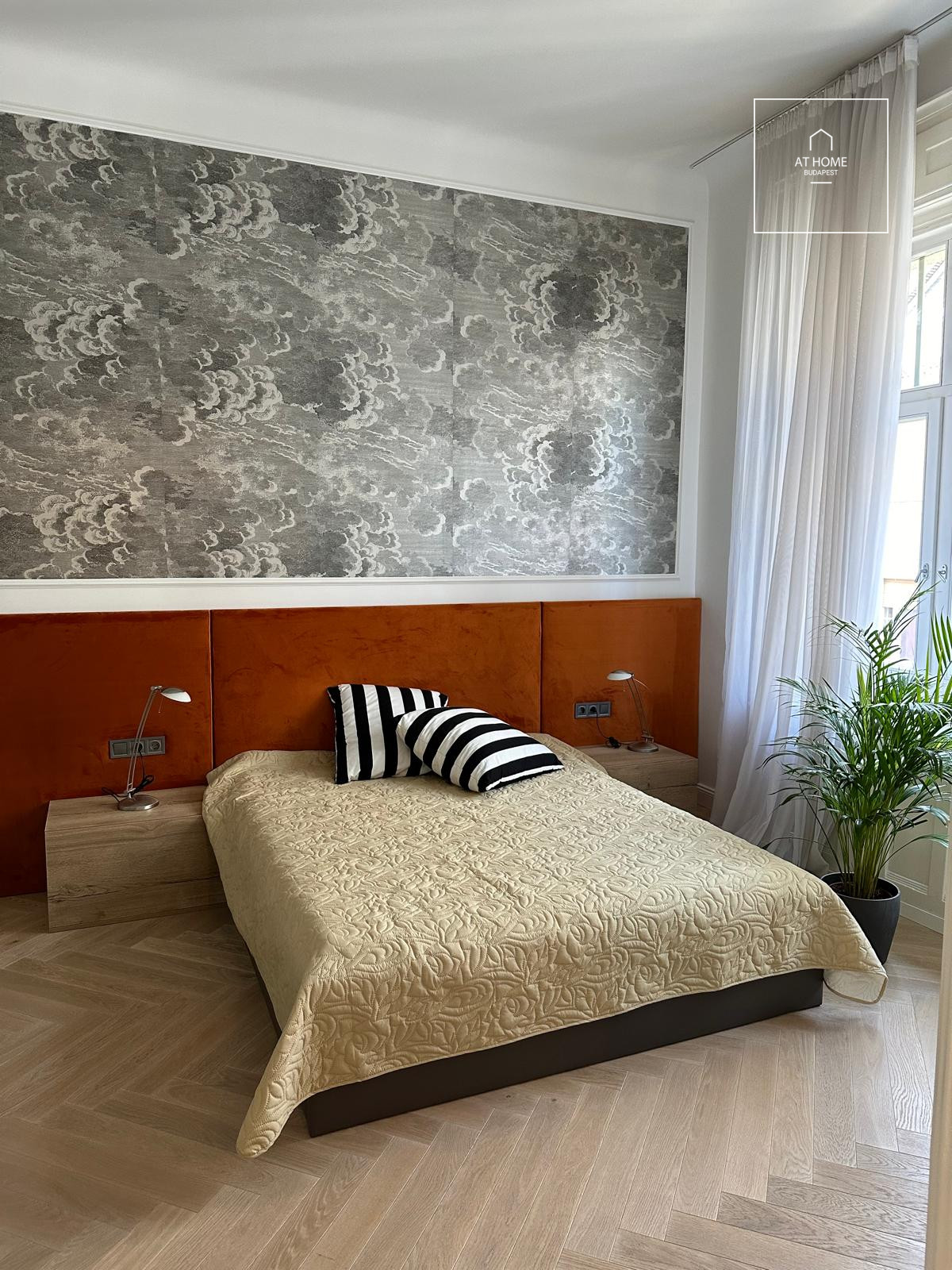 Three-bedroom luxury apartment in the 5th district of Budapest, Lipótváros