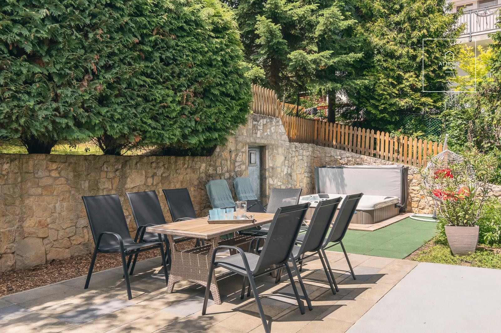 300 nm-es önálló családi ház Budapest III. kerület, Remetehegy