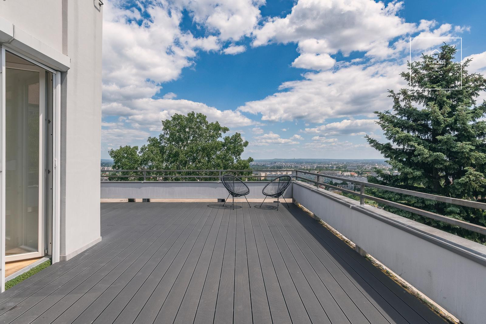 Charming detached house in Budapest, 3rd district, Remetehegy
