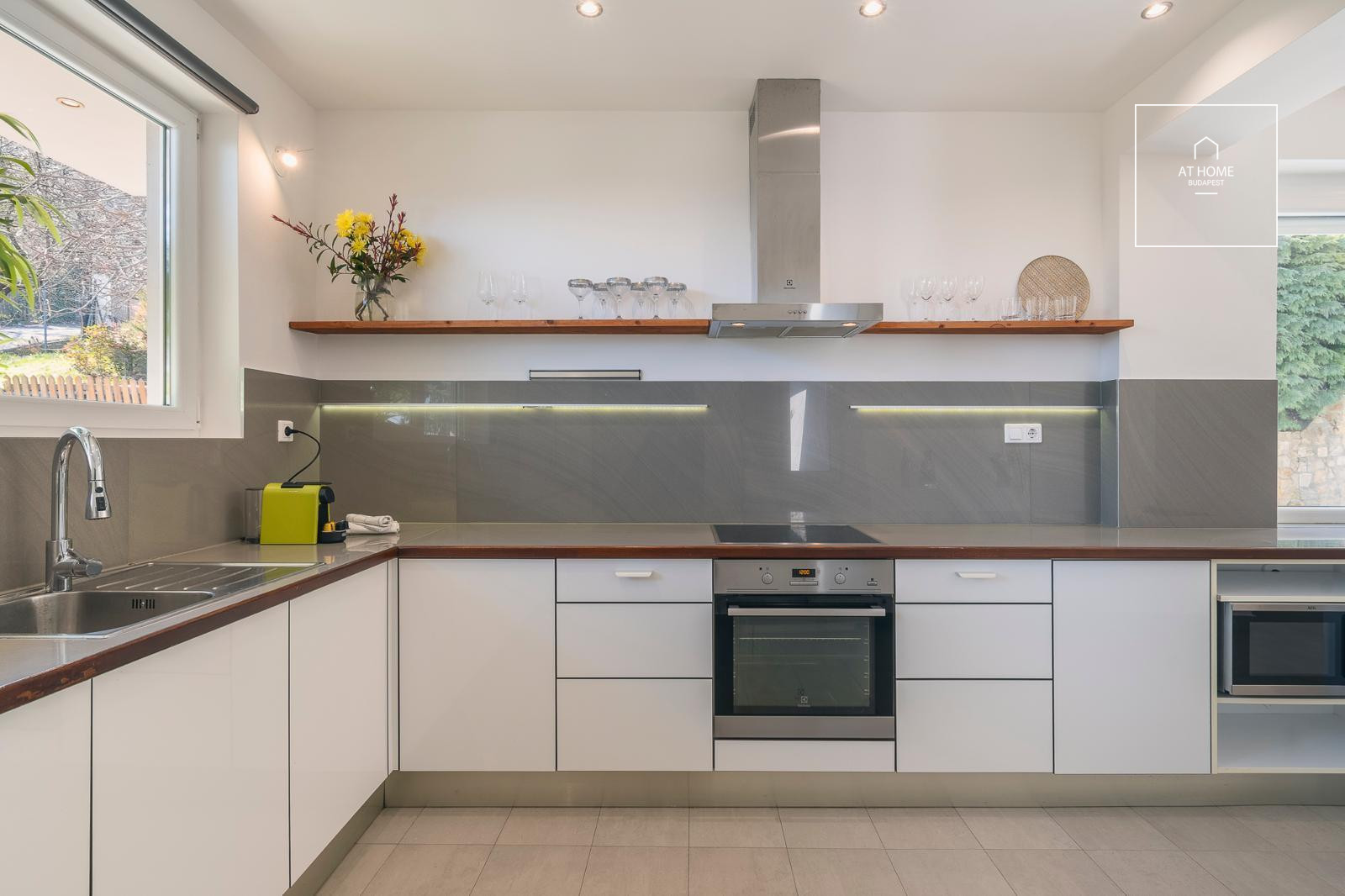 Charming detached house in Budapest, 3rd district, Remetehegy