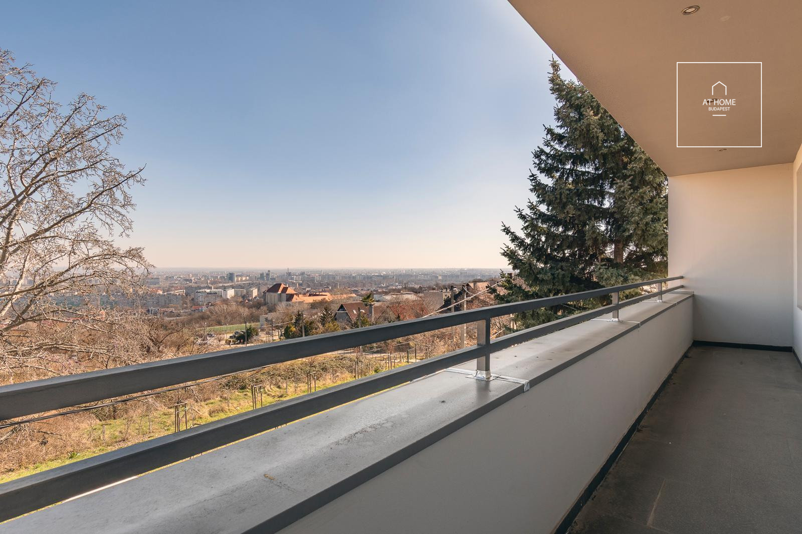 Charming detached house in Budapest, 3rd district, Remetehegy