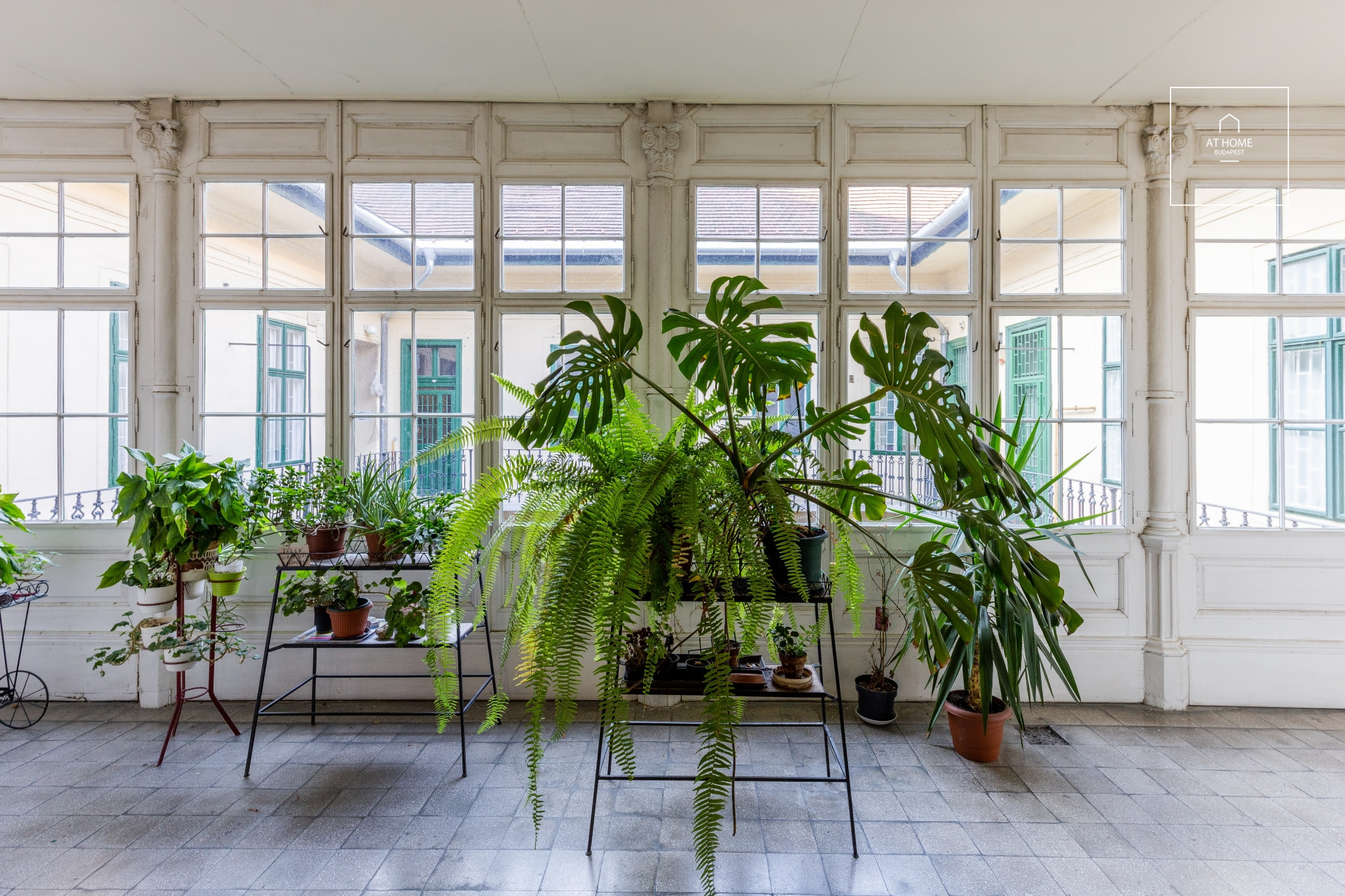 Luxury apartment for rent in the heart of the city center of Budapest, District V