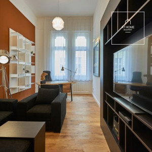 Bright 69 sqm fully equipped one-bedroom apartment in Budapest’s 6th District