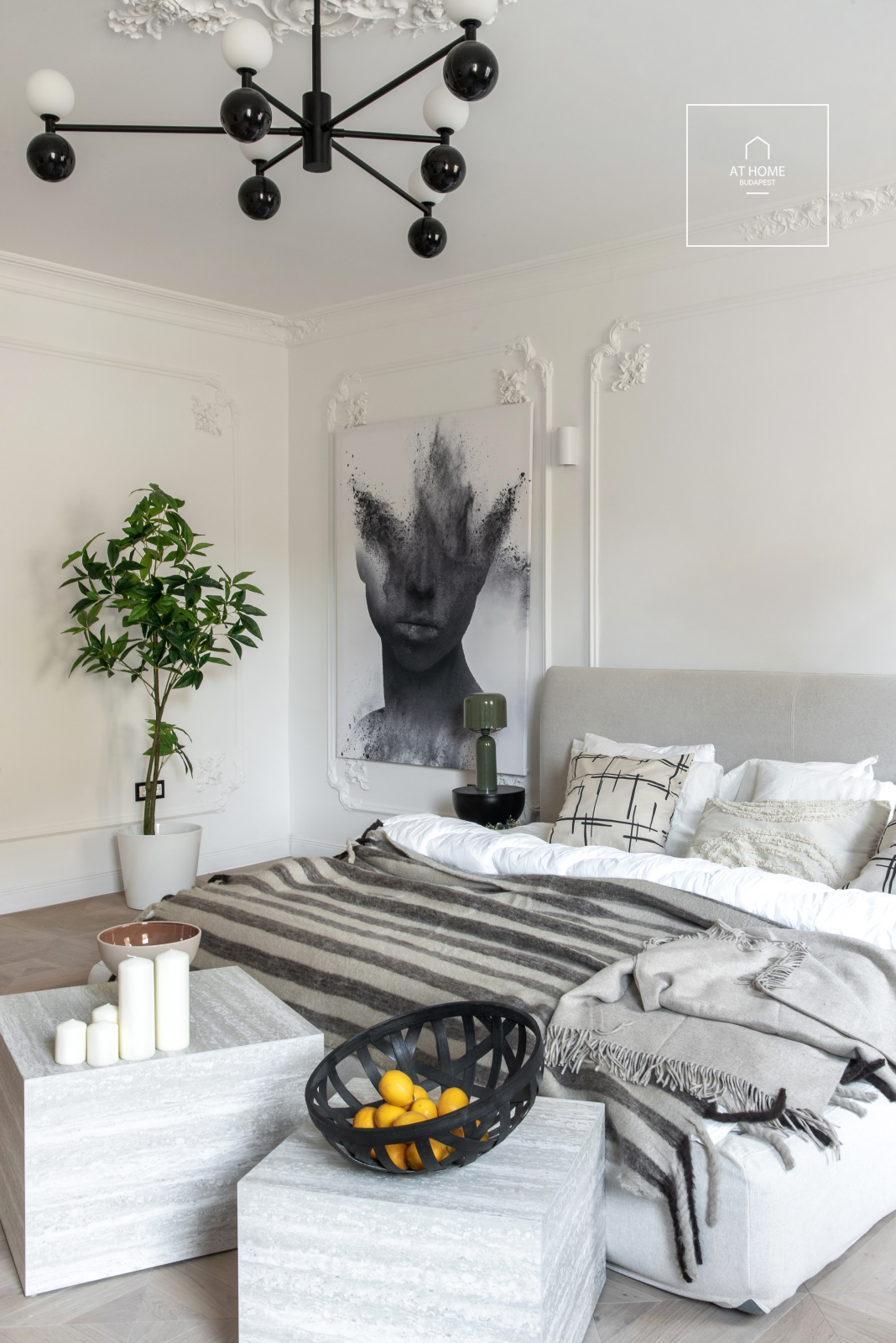 Exclusive, fully renovated 179 sqm duplex luxury apartment near Vörösmarty Square