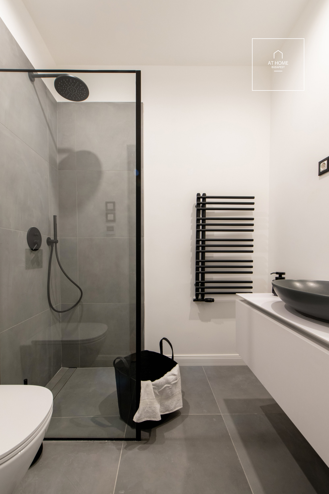 Exclusive, fully renovated 179 sqm duplex luxury apartment near Vörösmarty Square