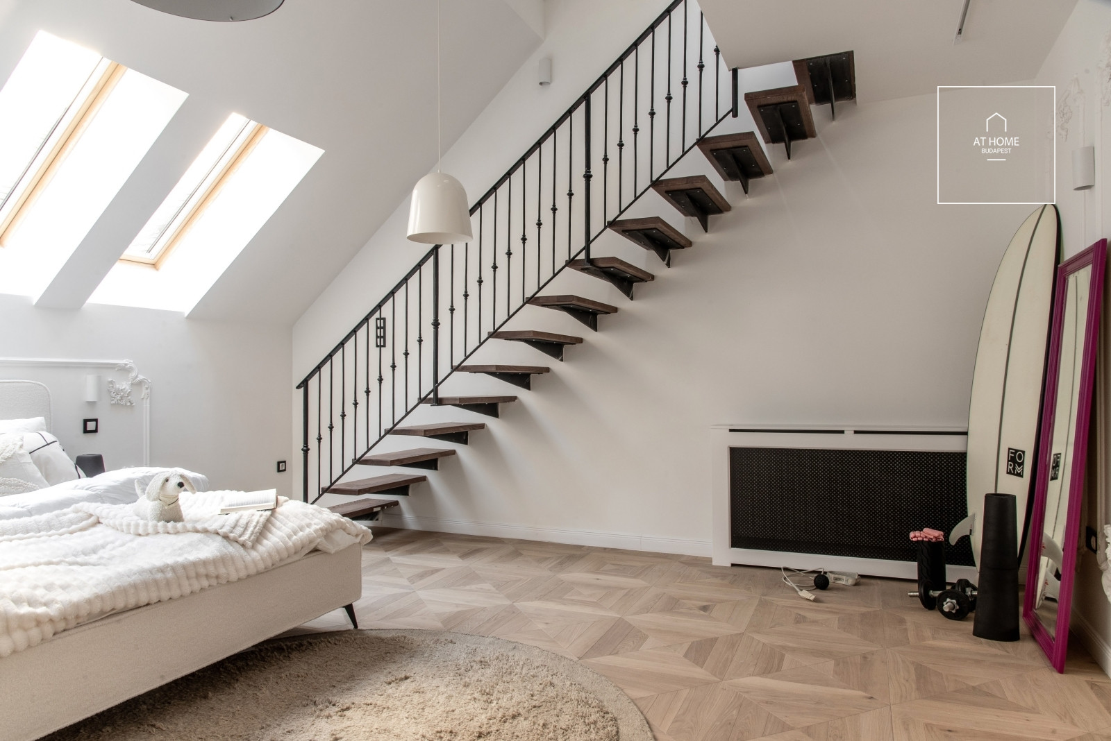 Exclusive, fully renovated 179 sqm duplex luxury apartment near Vörösmarty Square