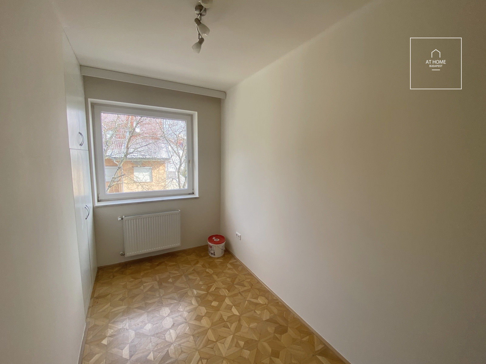 Completely renovated 85 sqm apartment with terrace and panoramic view of the Danube for rent in District II