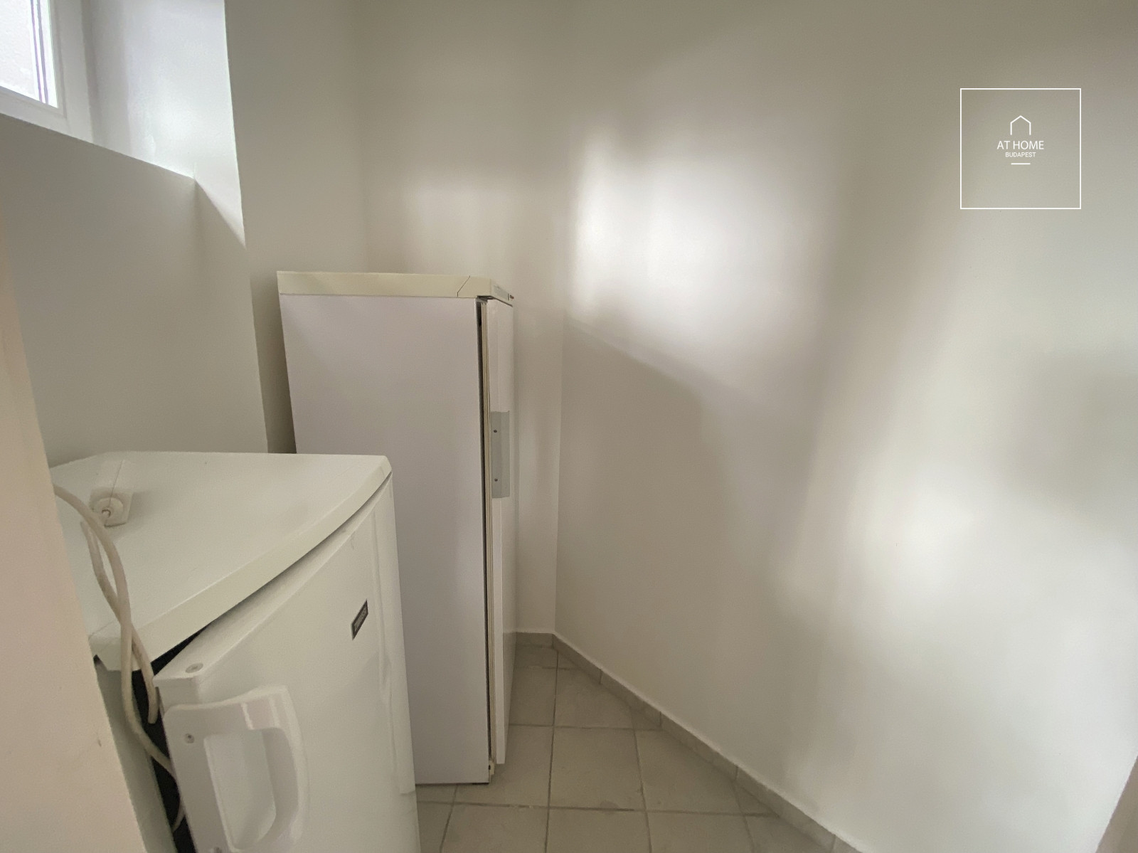 Completely renovated 85 sqm apartment with terrace and panoramic view of the Danube for rent in District II