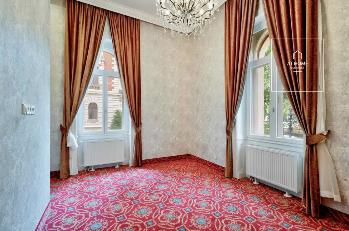 Exclusive 218 sqm duplex apartment with 4 bedrooms in Budapest’s 6th District