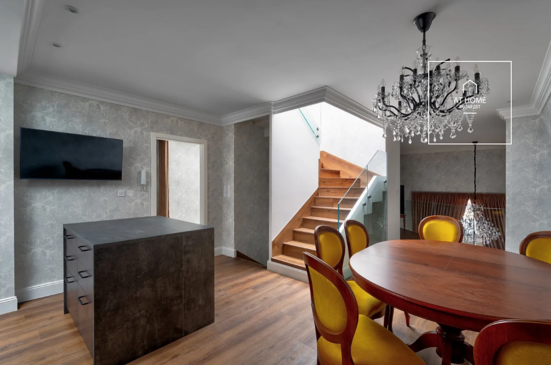 Exclusive 186 sqm duplex apartment with 2 bedroom and a terrace in Budapest’s 6th District