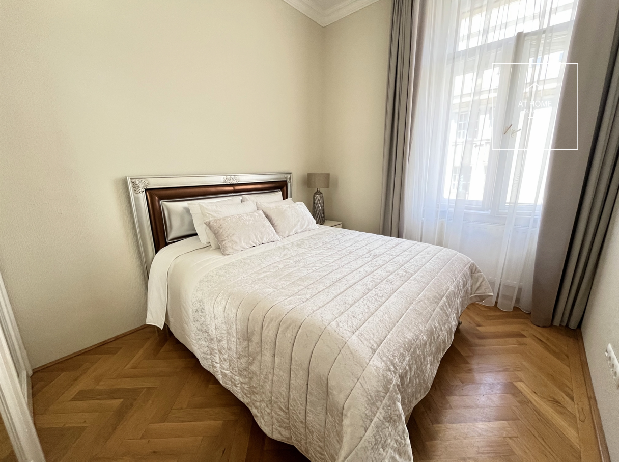 152 sqm 4-bedroom apartment in Budapest’s city center, in the 5th district