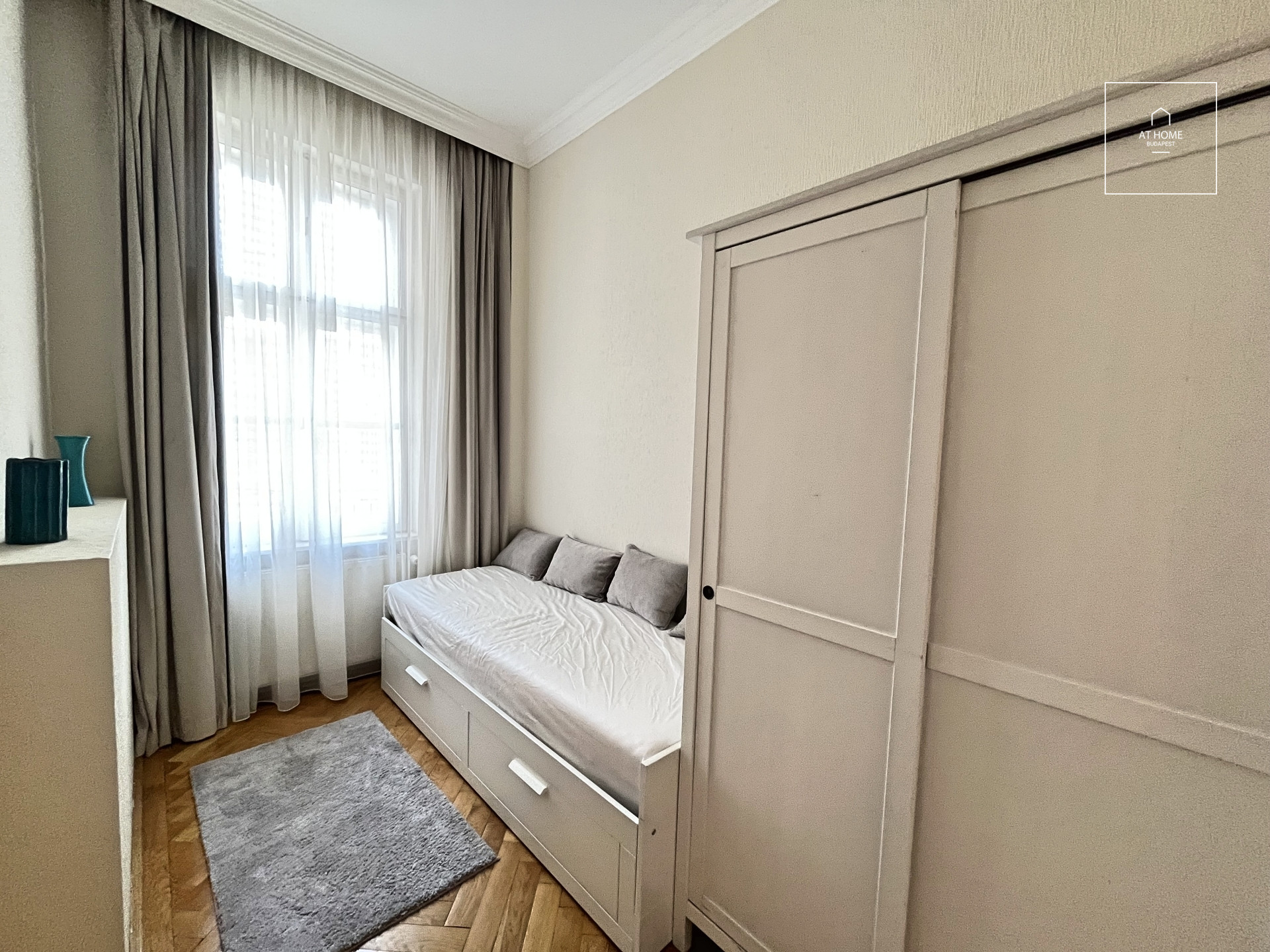 152 sqm 4-bedroom apartment in Budapest’s city center, in the 5th district