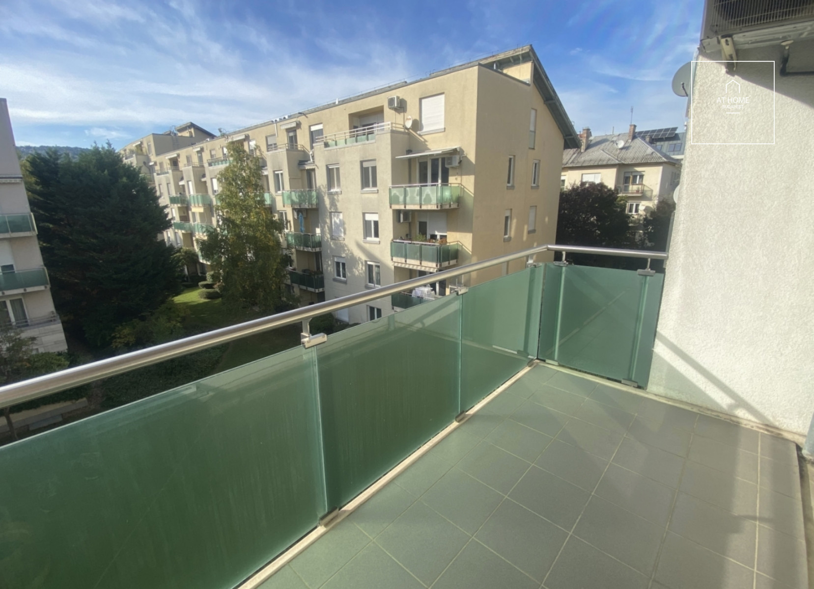 Kiadó 3 hálószobás, erkélyes lakás Budapest XII. kerület, Németvölgy