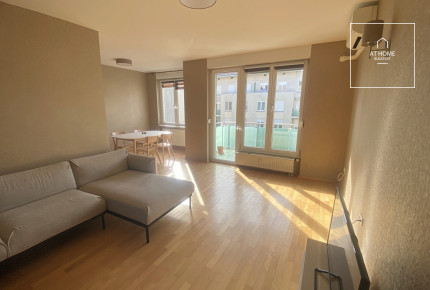 Budapest XII. district, Németvölgy, 3 bedrooms apartment with balcony for rent.