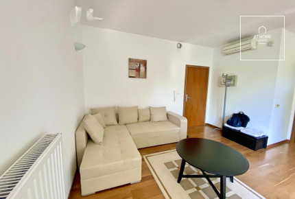 Premium Apartment for Sale on Gellért Hill – 58 m², Terrace, Garage, Fully Furnished