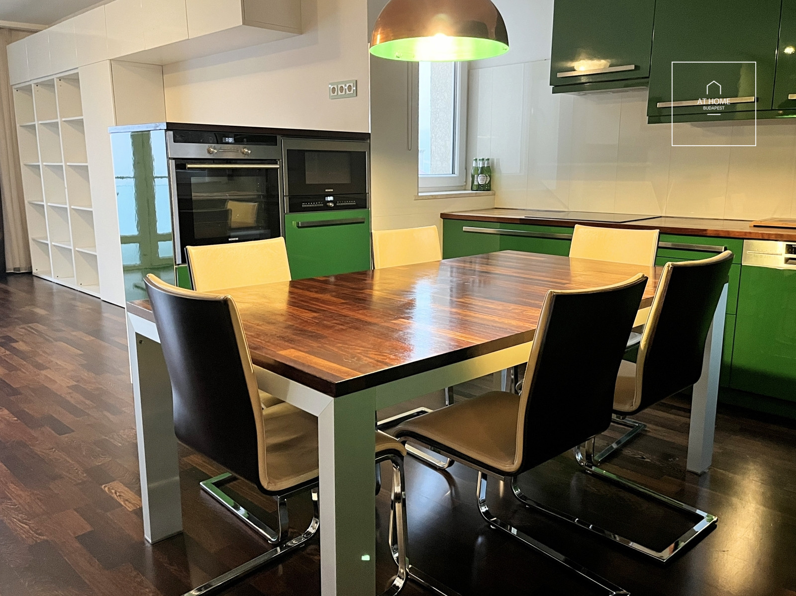 Panoramic 84 sqm apartment with 2 bedrooms and a 6 sqm balcony on Gellért Hill