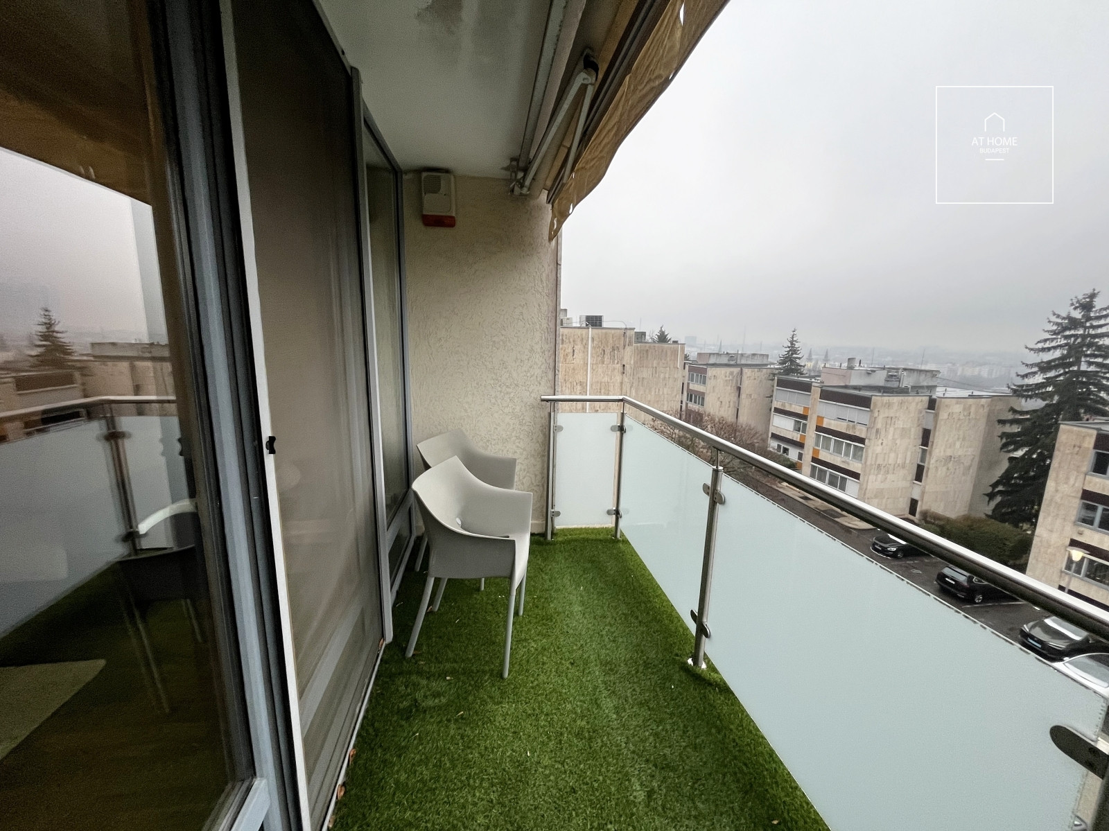 Panoramic 84 sqm apartment with 2 bedrooms and a 6 sqm balcony on Gellért Hill