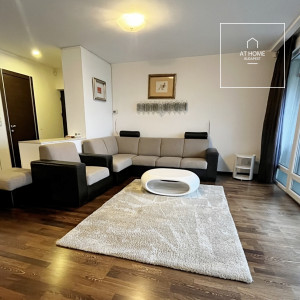 Panoramic 84 sqm apartment with 2 bedrooms and a 6 sqm balcony on Gellért Hill