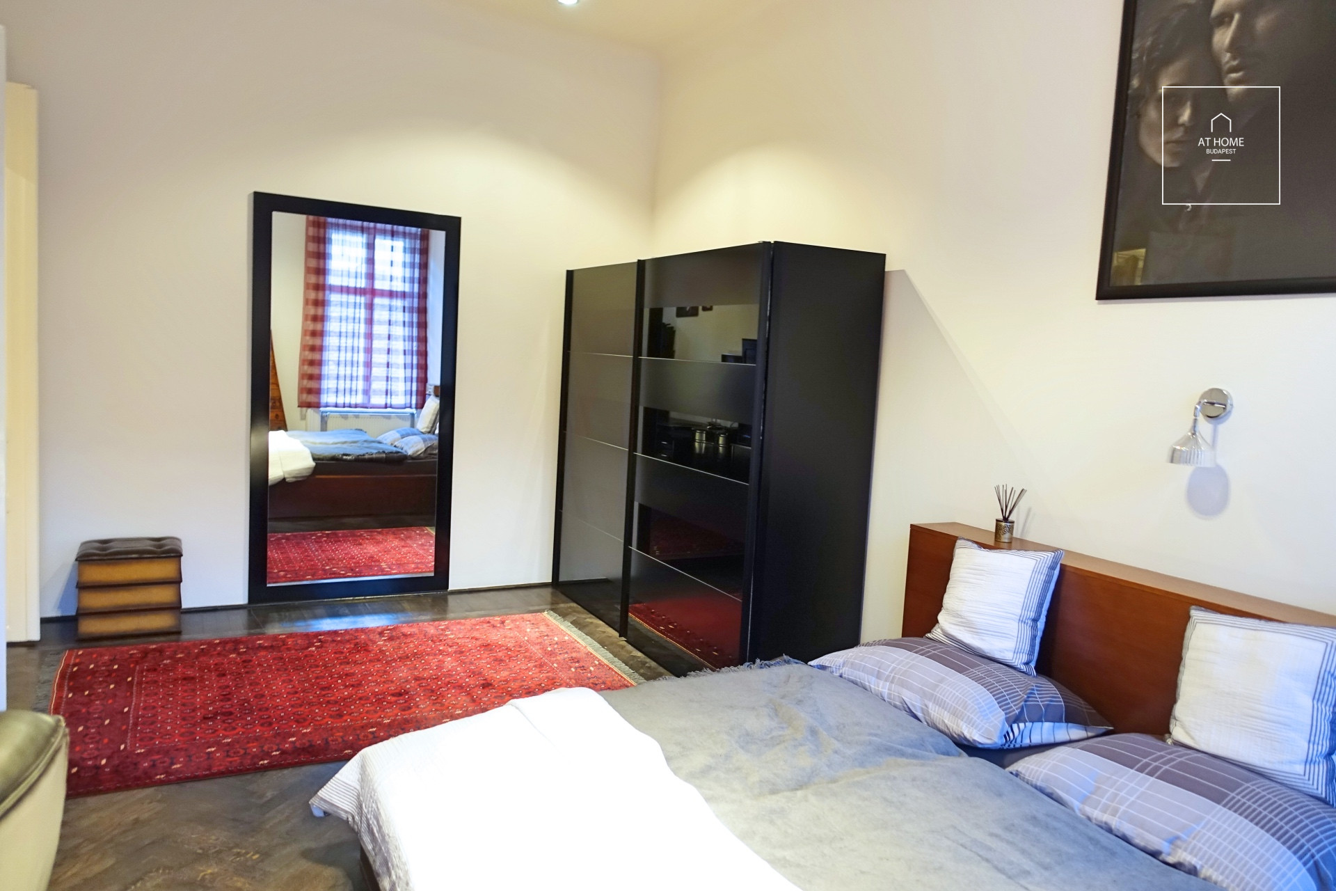 2 bedroom luxury apartment for rent in the Downtown