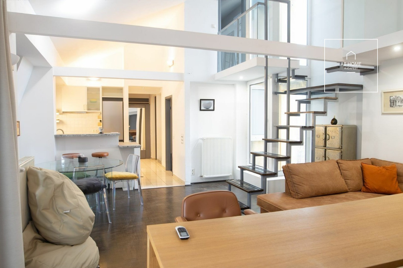 88 sqm, 3-bedroom apartment with two terraces in District I, Krisztinaváros