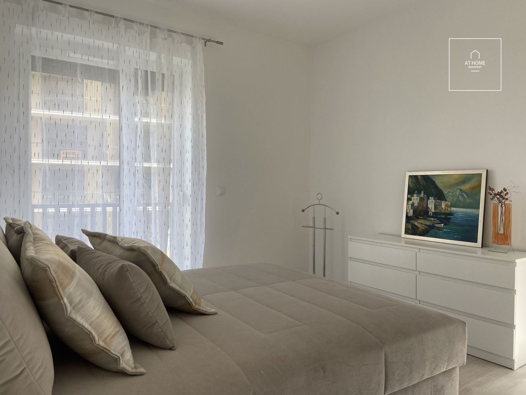 Two-bedroom premium apartment available for rent in Budapest, 11th district, Budapart