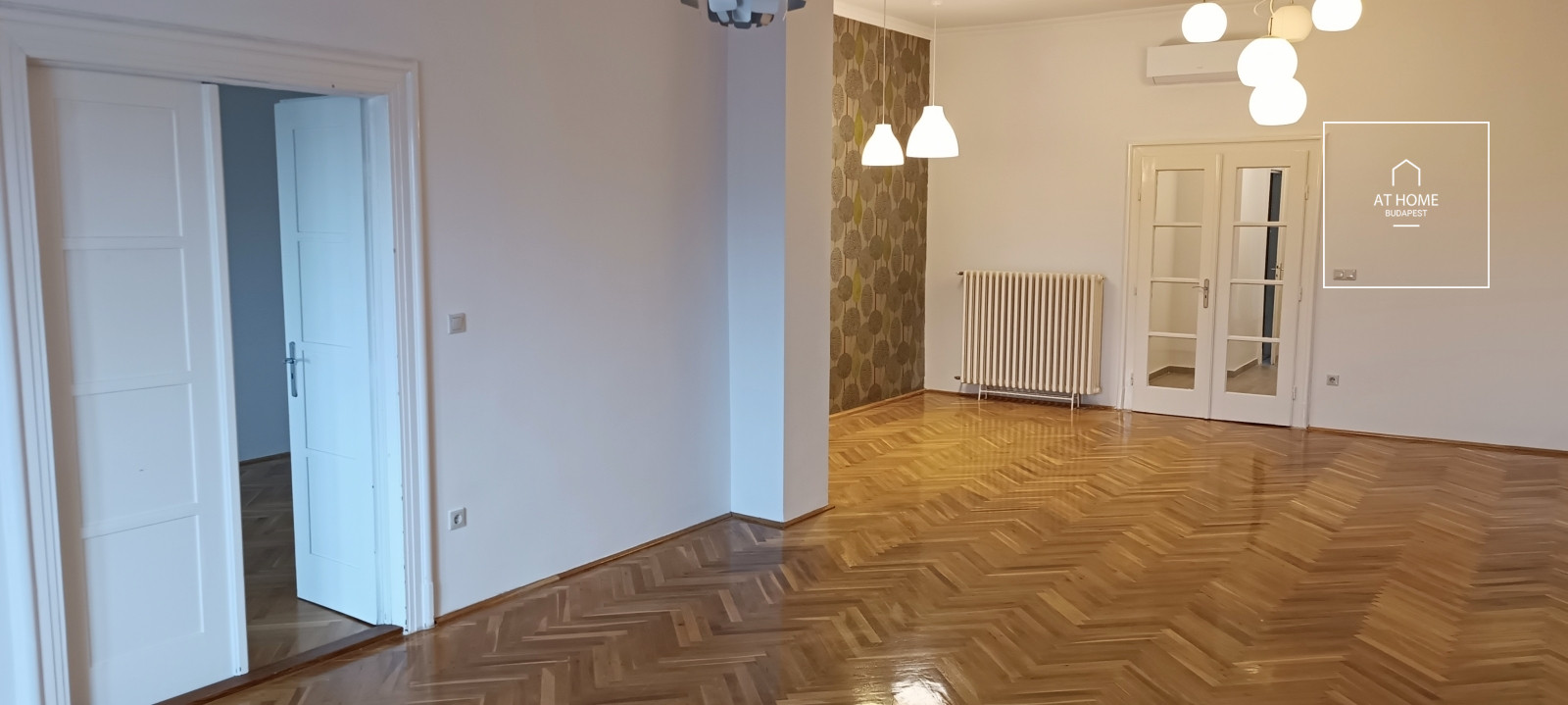 Panoramic 130 sqm apartment for rent in District II