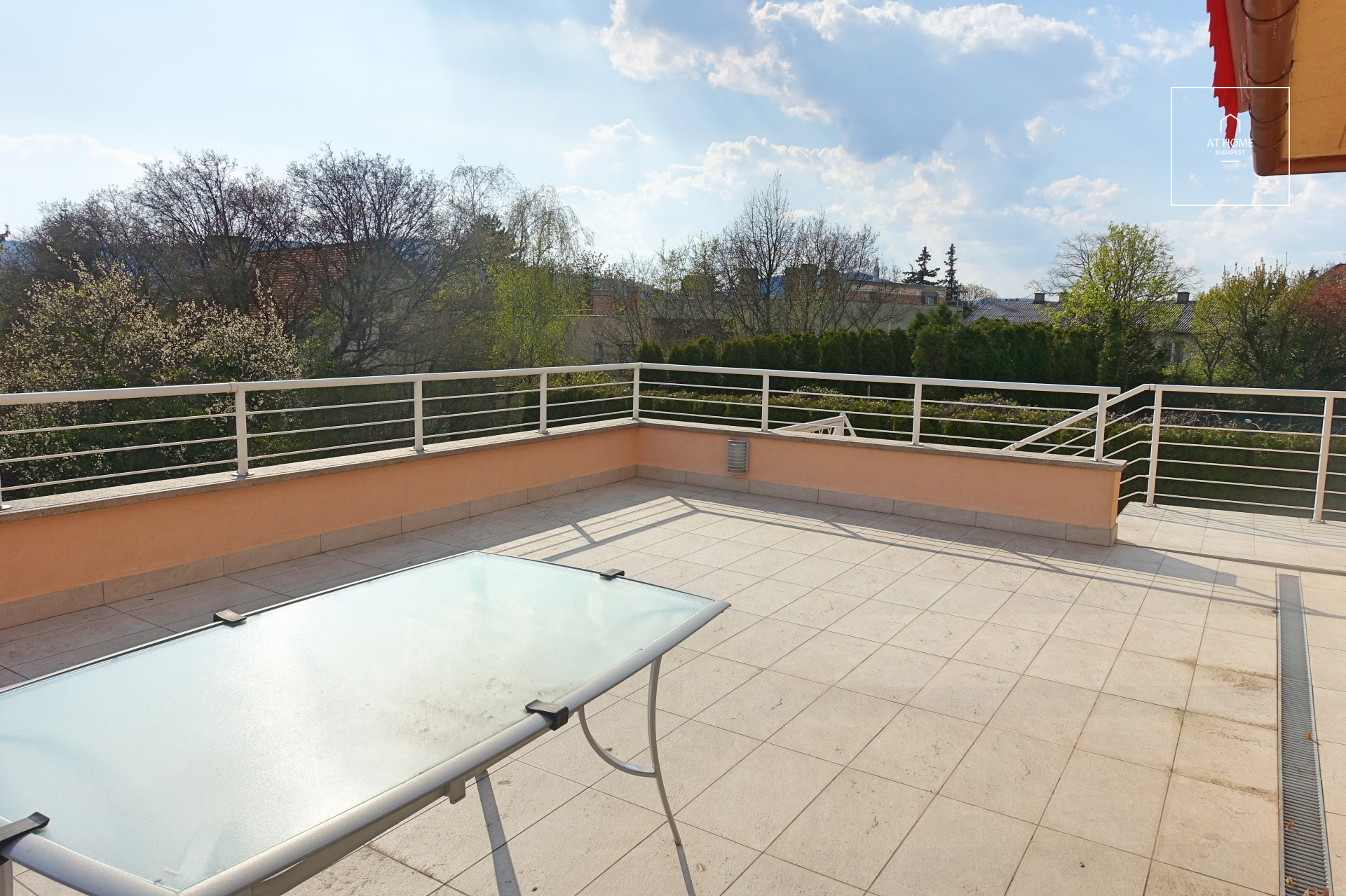 Önálló családi ház kiadó Budapest II. kerület, Törökvész